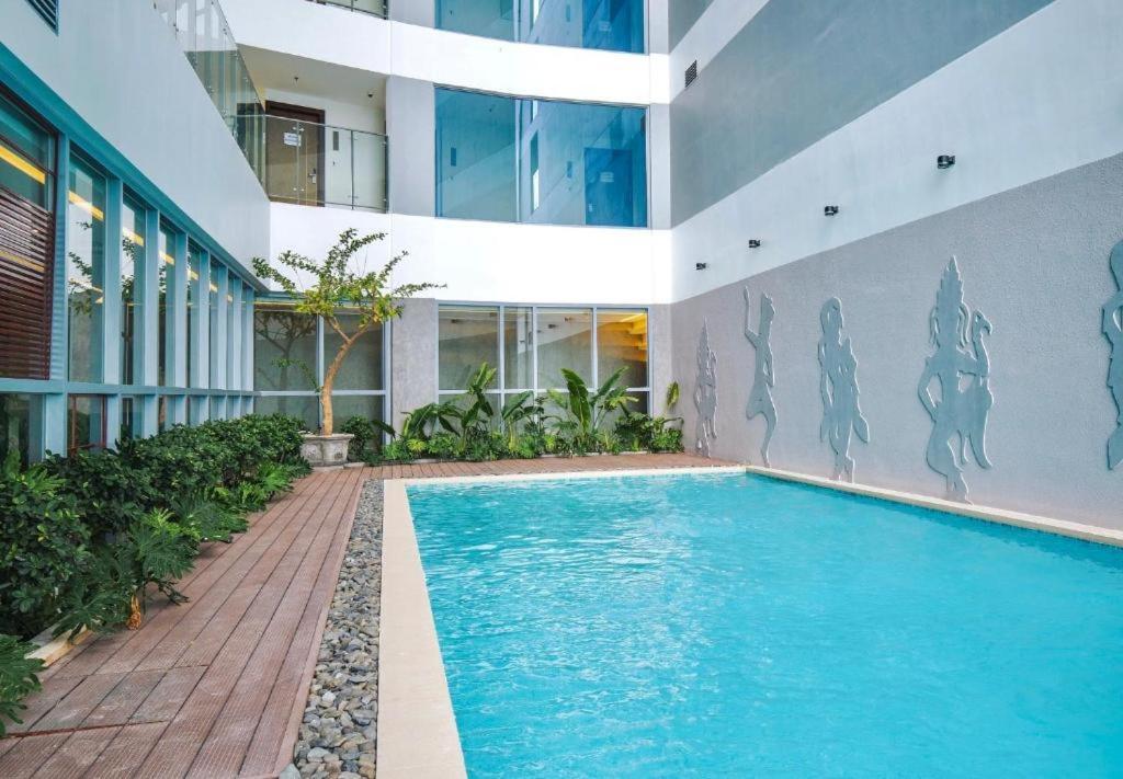 Moonlight Bay Panorama Condotel Ocean View Nha Trang Exterior photo