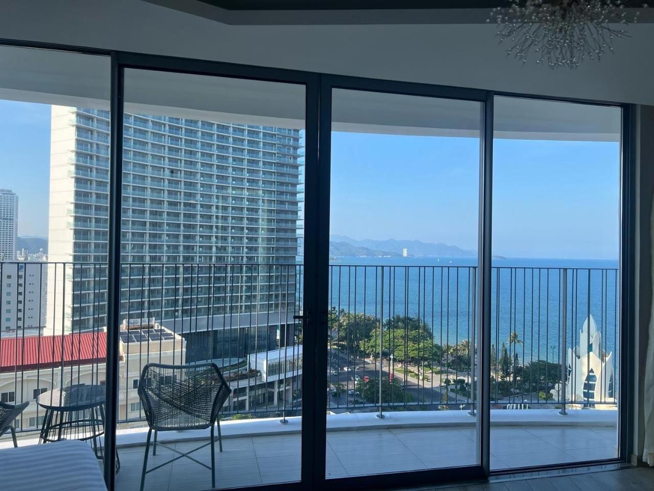 Moonlight Bay Panorama Condotel Ocean View Nha Trang Exterior photo